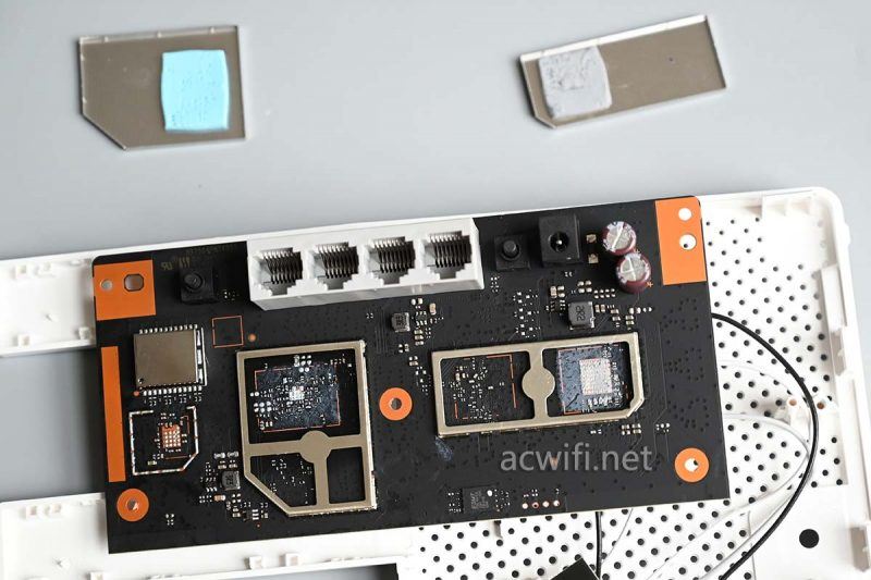 极具性价比的WiFi 7路由器! 小米BE5000无线路由器拆机测评 极具性价比的WiFi 7路由器! 小米BE5000无线路由器拆机测评