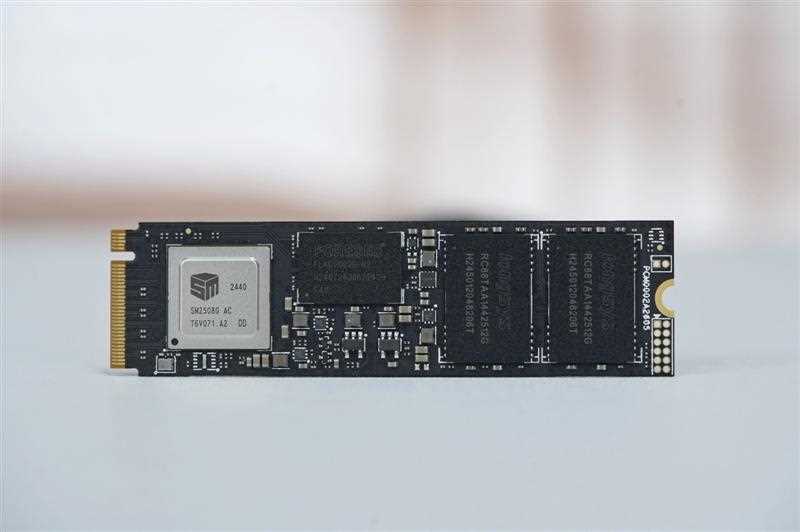 满血性能不超过62度! Lexar 雷克沙NM1090 PRO 2TB固态硬盘测评