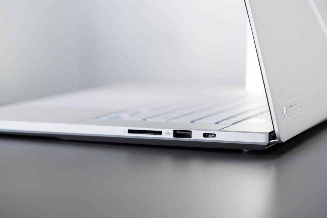 轻薄旗舰游戏本的标杆之作? ROG幻16 Air 2025首发开箱 轻薄旗舰游戏本的标杆之作? ROG幻16 Air 2025首发开箱