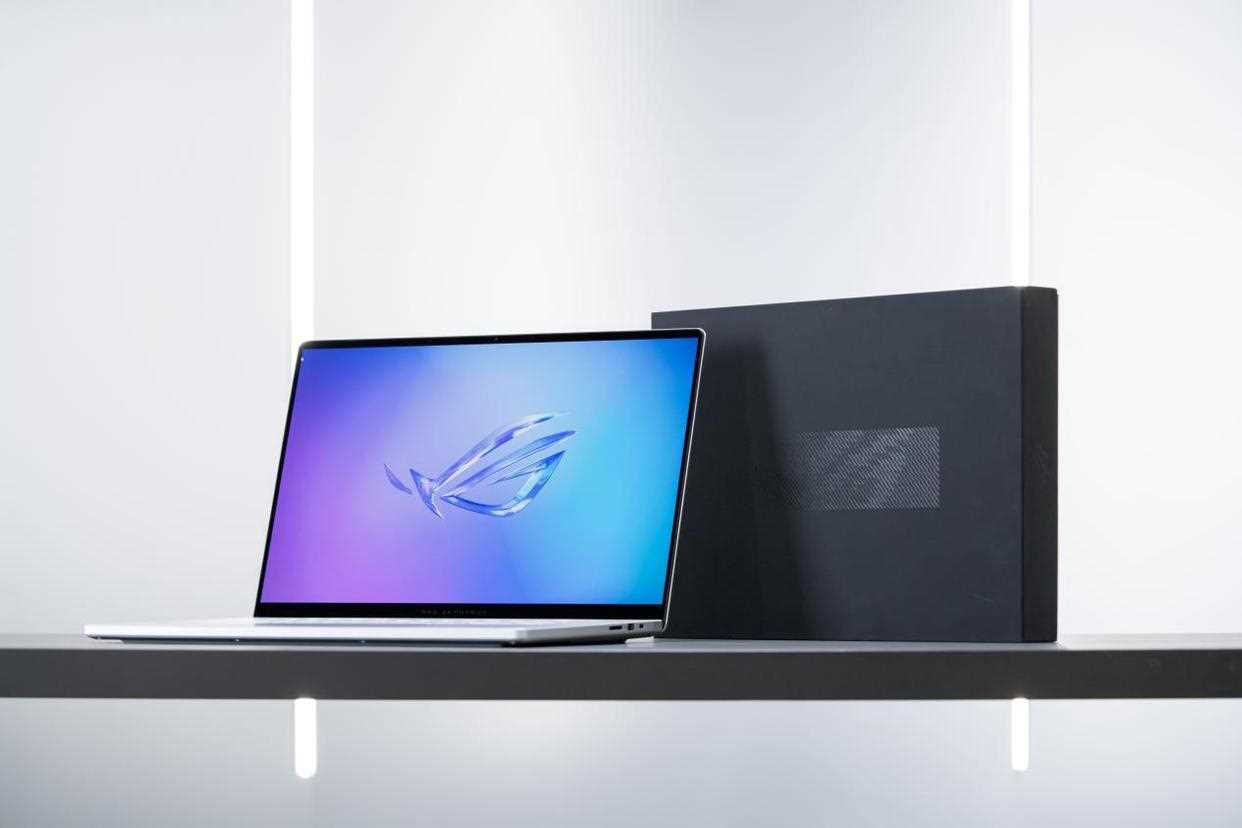 轻薄旗舰游戏本的标杆之作? ROG幻16 Air 2025首发开箱 轻薄旗舰游戏本的标杆之作? ROG幻16 Air 2025首发开箱