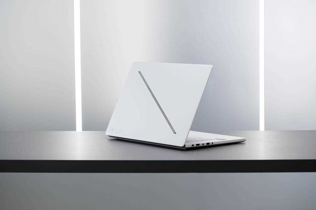 轻薄旗舰游戏本的标杆之作? ROG幻16 Air 2025首发开箱 轻薄旗舰游戏本的标杆之作? ROG幻16 Air 2025首发开箱