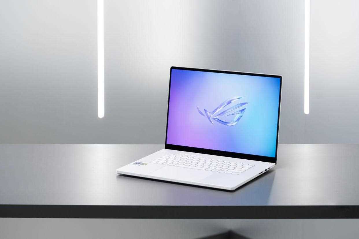 轻薄旗舰游戏本的标杆之作? ROG幻16 Air 2025首发开箱 轻薄旗舰游戏本的标杆之作? ROG幻16 Air 2025首发开箱