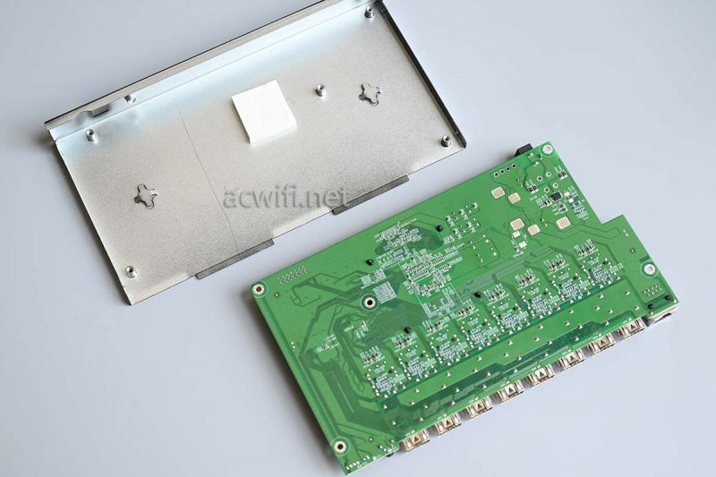 联果8口万兆三层全光交换机LG-SWTGW3C8F拆机测评 联果8口万兆三层全光交换机LG-SWTGW3C8F拆机测评