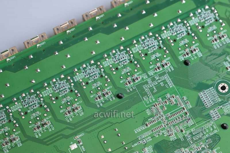 联果8口万兆三层全光交换机LG-SWTGW3C8F拆机测评 联果8口万兆三层全光交换机LG-SWTGW3C8F拆机测评