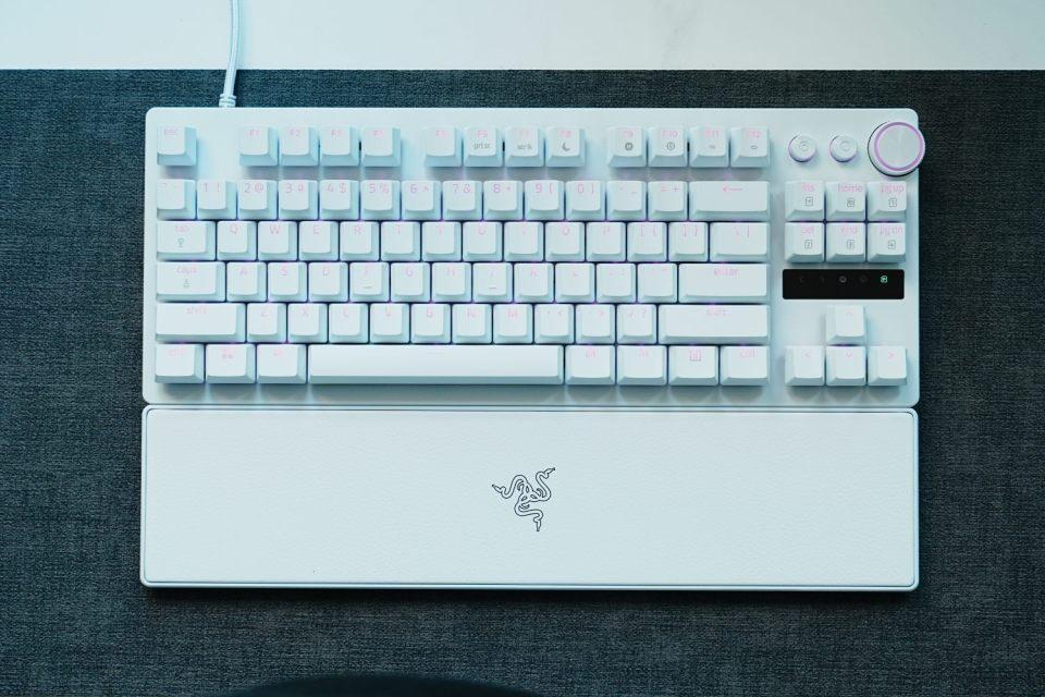 当极简主义遇上电竞基因! 雷蛇猎魂光蛛V3专业竞技版键盘开箱测评 当极简主义遇上电竞基因! 雷蛇猎魂光蛛V3专业竞技版键盘开箱测评