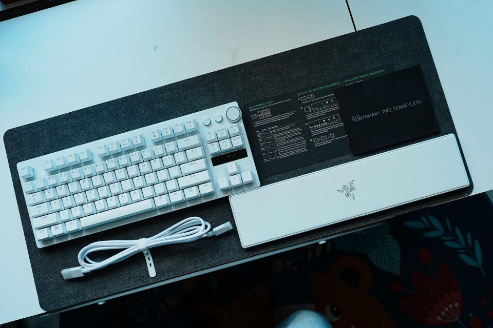 当极简主义遇上电竞基因! 雷蛇猎魂光蛛V3专业竞技版键盘开箱测评 当极简主义遇上电竞基因! 雷蛇猎魂光蛛V3专业竞技版键盘开箱测评