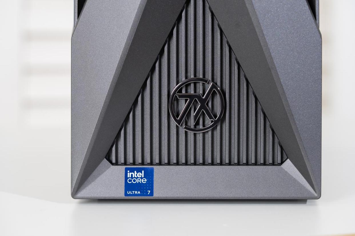 酷睿Ultra芯战力+TX5060Ti竞巅峰! 华硕天选6X台式机测评