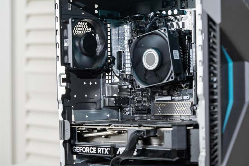 酷睿Ultra芯战力+TX5060Ti竞巅峰! 华硕天选6X台式机测评