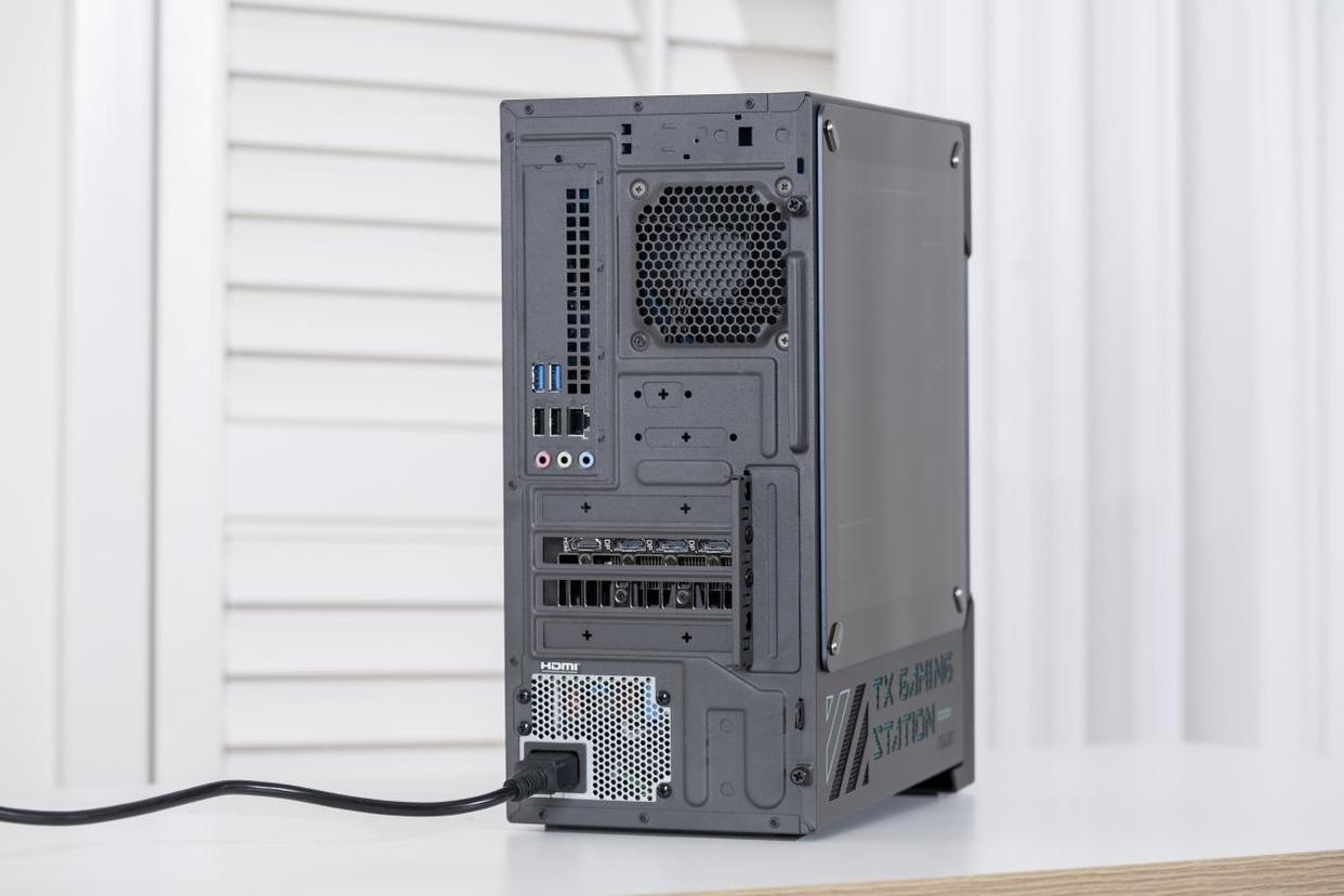 酷睿Ultra芯战力+TX5060Ti竞巅峰! 华硕天选6X台式机测评