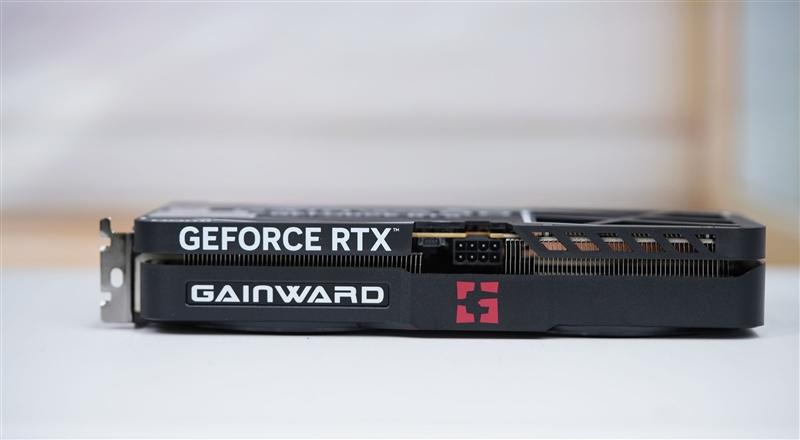 DLSS 4推动的紧凑体型大能量! 耕升GeForce RTX 5060暴风OC显卡评测 DLSS 4推动的紧凑体型大能量! 耕升GeForce RTX 5060暴风OC显卡评测