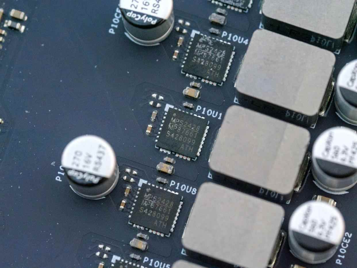 千元级性价比主板! 铭瑄终结者B860M开放式装机分享 千元级性价比主板! 铭瑄终结者B860M开放式装机分享