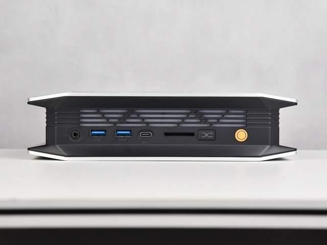 搭载AI Max+395的超能AI工作站! 磐镭YO1迷你主机全面测评 搭载AI Max+395的超能AI工作站! 磐镭YO1迷你主机全面测评