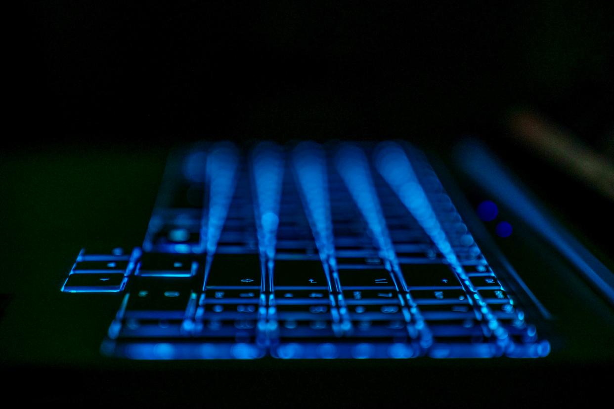 R9-8940HX 5070售8999元! 机械革命蛟龙16Z Pro笔记本首发评测 R9-8940HX 5070售8999元! 机械革命蛟龙16Z Pro笔记本首发评测