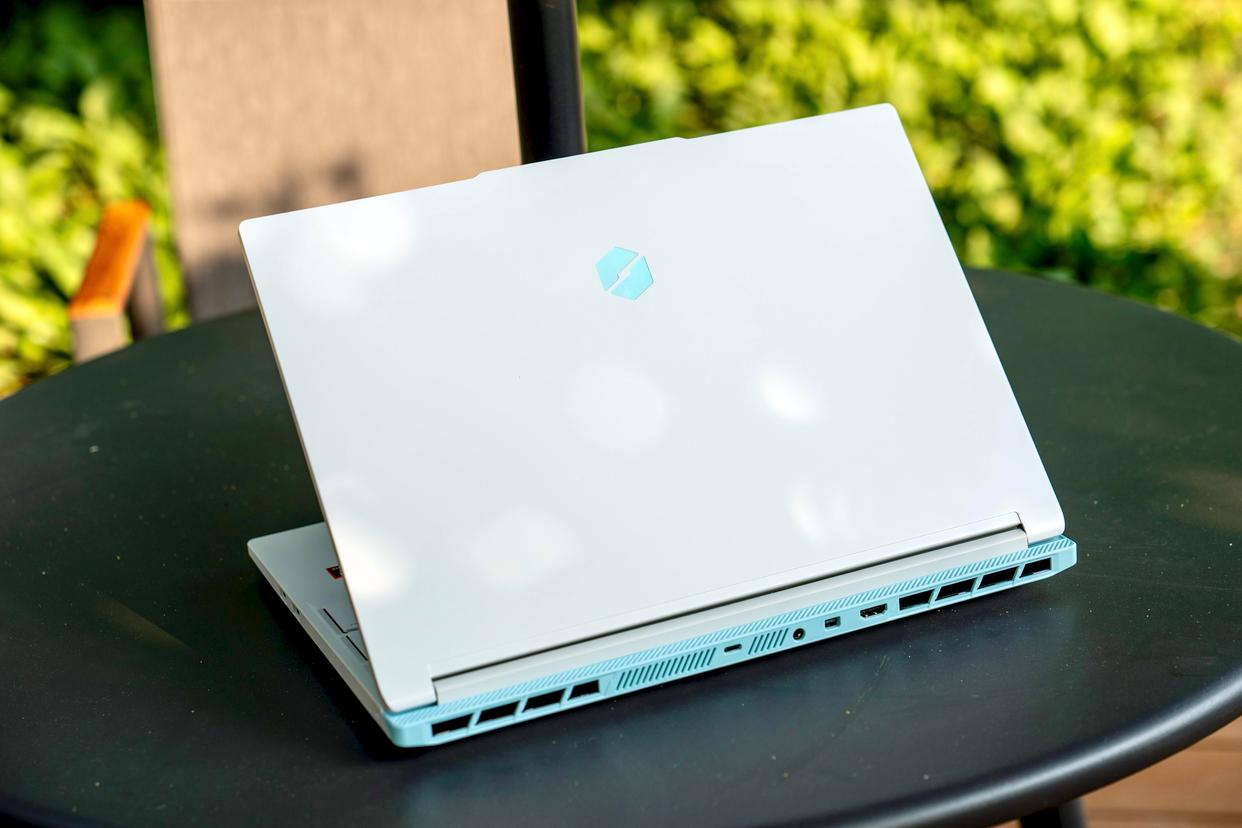 R9-8940HX 5070售8999元! 机械革命蛟龙16Z Pro笔记本首发评测 R9-8940HX 5070售8999元! 机械革命蛟龙16Z Pro笔记本首发评测