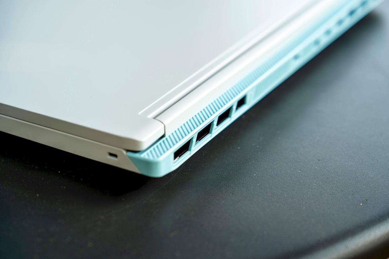 R9-8940HX 5070售8999元! 机械革命蛟龙16Z Pro笔记本首发评测 R9-8940HX 5070售8999元! 机械革命蛟龙16Z Pro笔记本首发评测