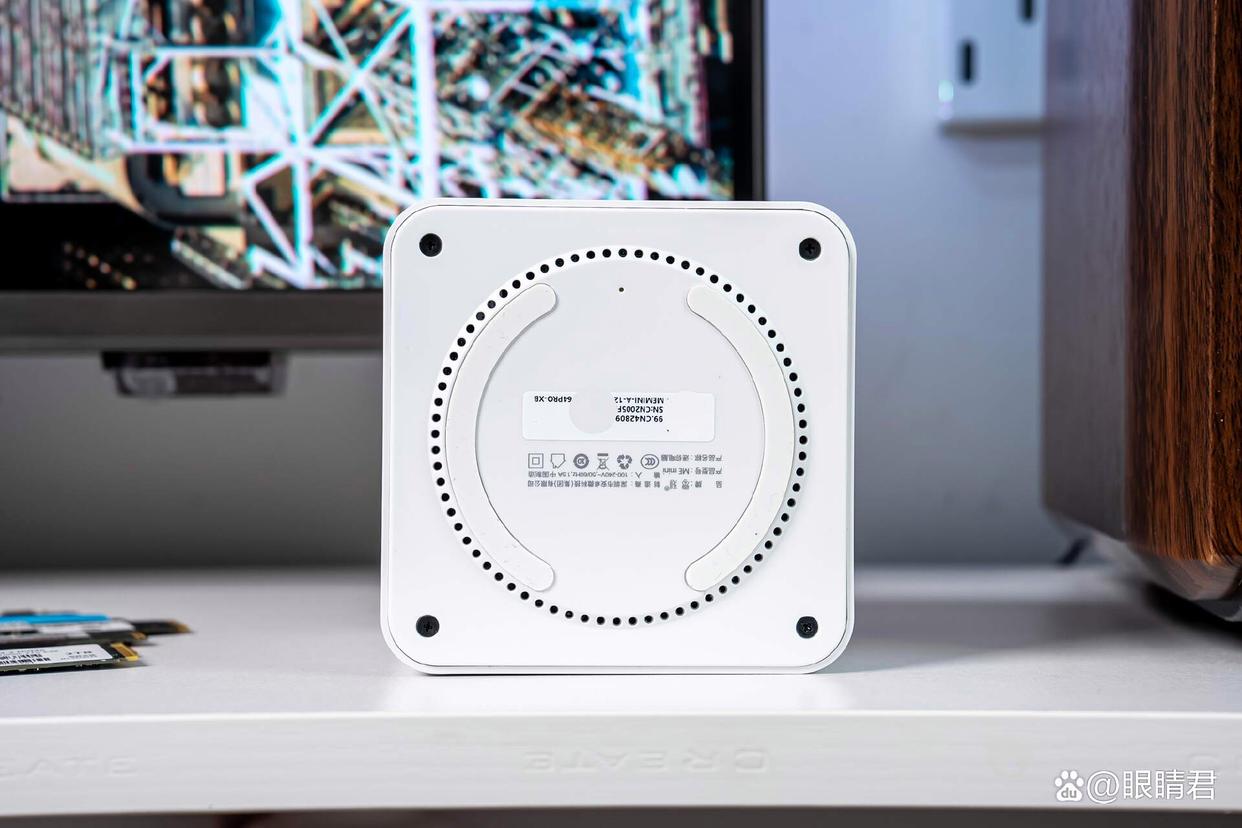 能安装6块硬盘! 零刻ME mini迷你主机NAS二合一测评 能安装6块硬盘! 零刻ME mini迷你主机NAS二合一测评