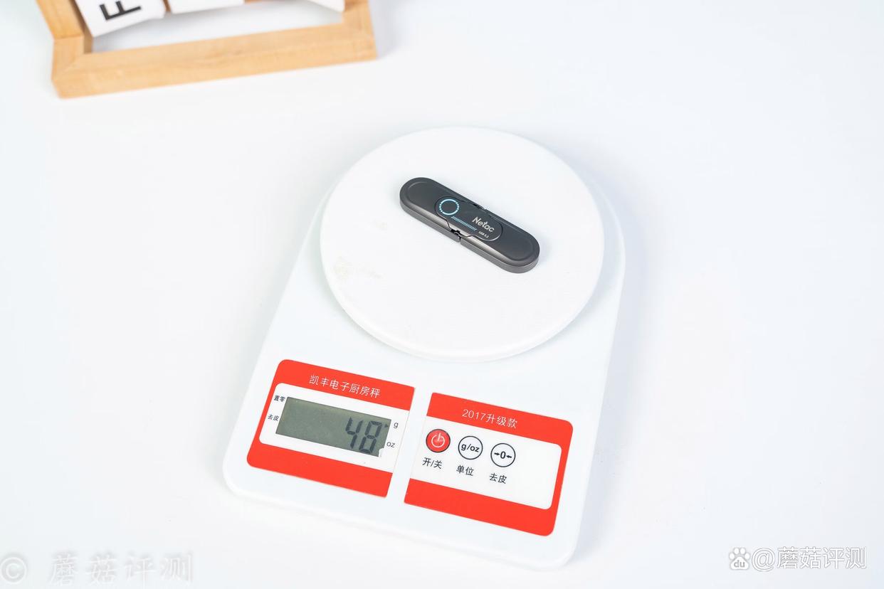 1GB/s读写两倍于SATA SSD! 朗科USB3.2 固态U盘US9 评测 1GB/s读写两倍于SATA SSD! 朗科USB3.2 固态U盘US9 评测