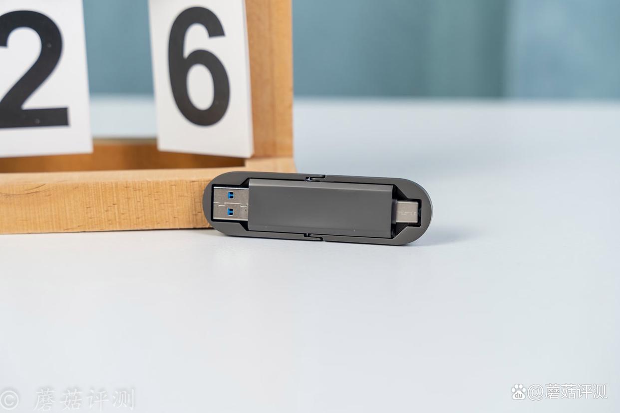 1GB/s读写两倍于SATA SSD! 朗科USB3.2 固态U盘US9 评测 1GB/s读写两倍于SATA SSD! 朗科USB3.2 固态U盘US9 评测