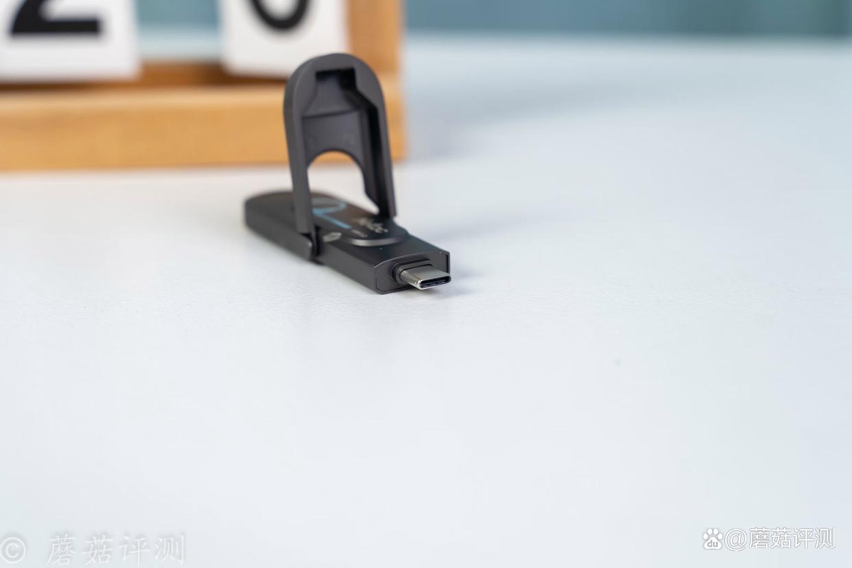 1GB/s读写两倍于SATA SSD! 朗科USB3.2 固态U盘US9 评测 1GB/s读写两倍于SATA SSD! 朗科USB3.2 固态U盘US9 评测