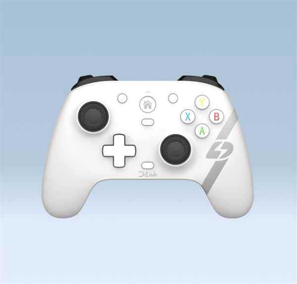 六大平台通吃 车内家里都能玩! 比亚迪跨界推游戏手柄仅售199元 六大平台通吃 车内家里都能玩! 比亚迪跨界推游戏手柄仅售199元