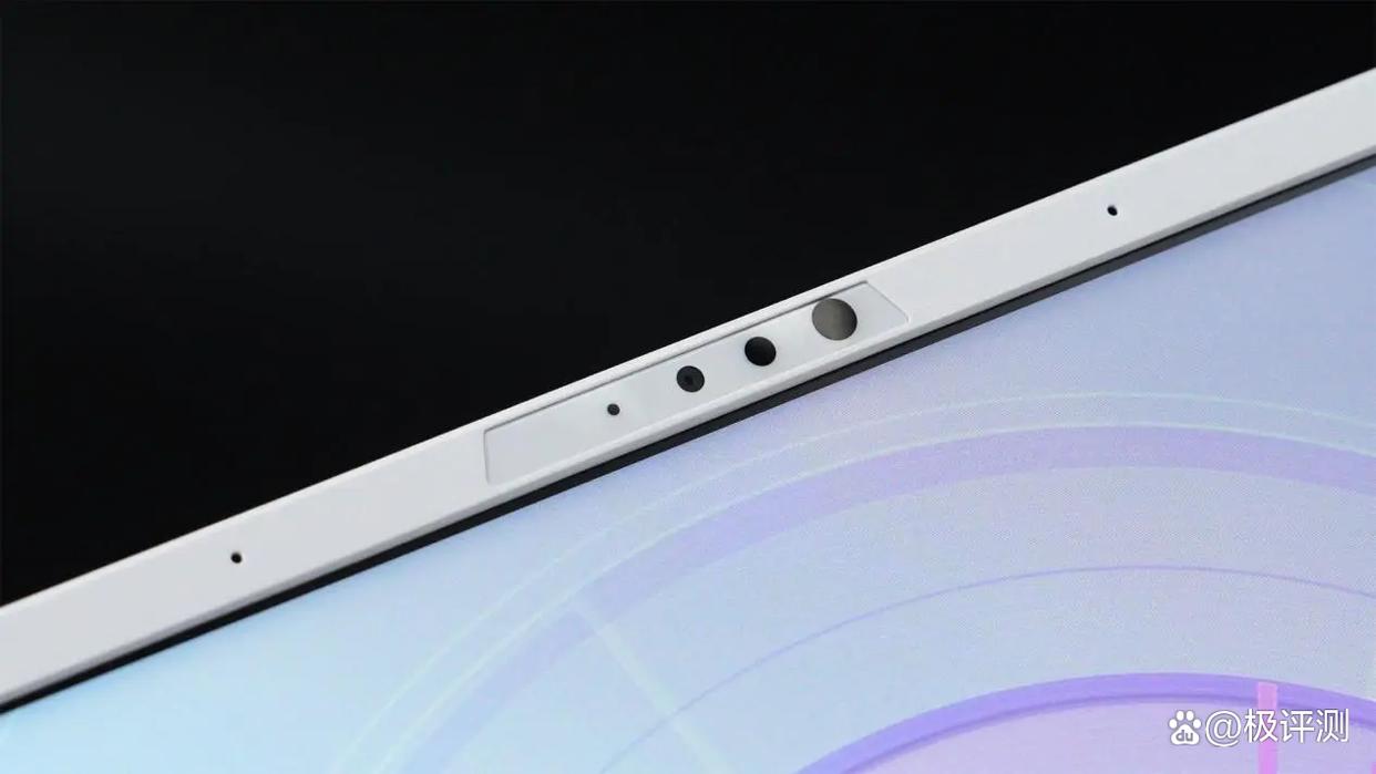 1.46kg塞进满功耗RTX5060! 华硕天选Air 2025笔记本首发评测 1.46kg塞进满功耗RTX5060! 华硕天选Air 2025笔记本首发评测