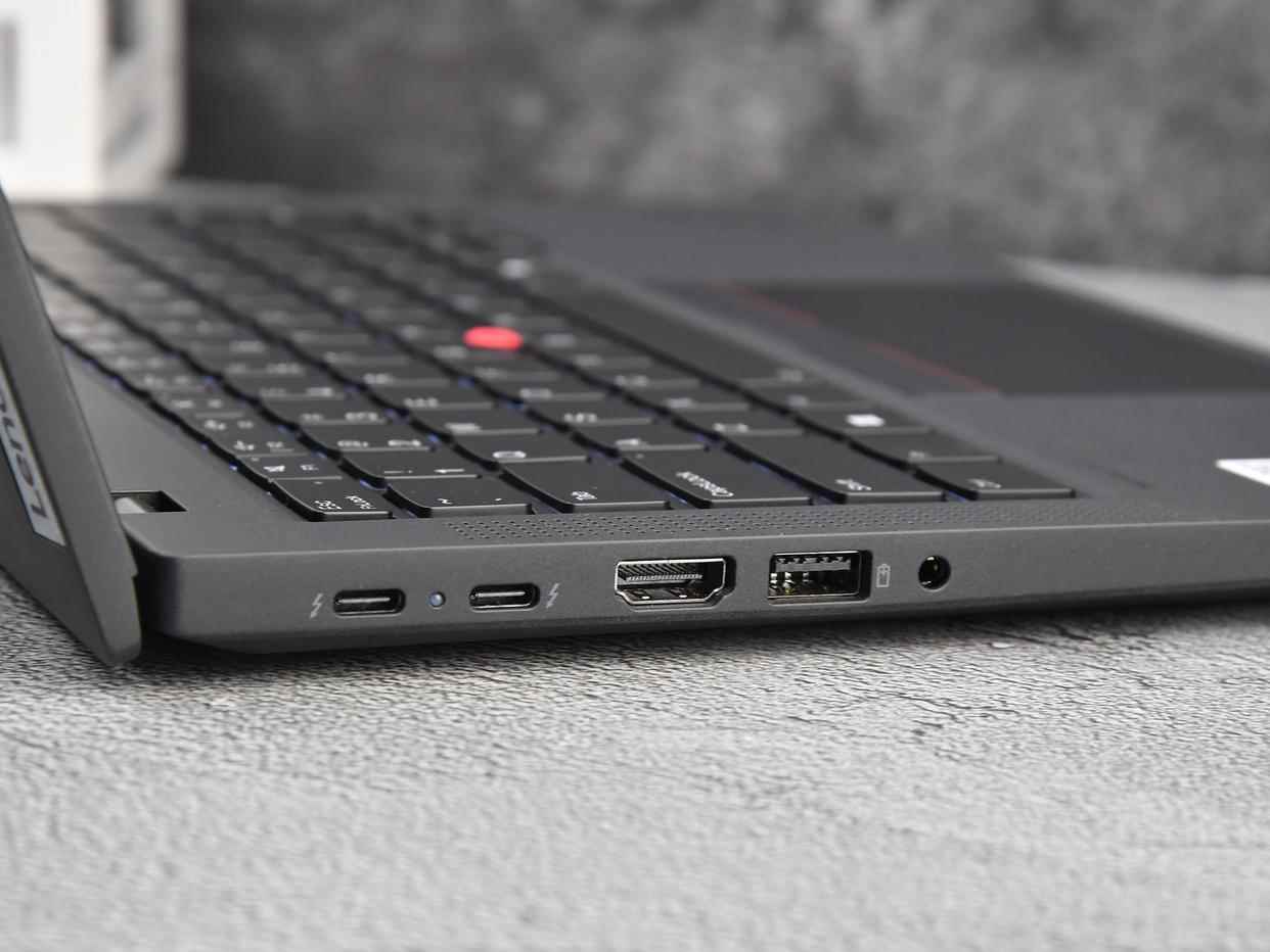 联想小天+Win11 AI双赋能! ThinkPadT14 Gen6AI元启版笔记本评测 联想小天+Win11 AI双赋能! ThinkPadT14 Gen6AI元启版笔记本评测