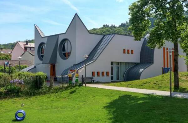 1665995122542419.jpg 16_九雷图片转换器.jpg