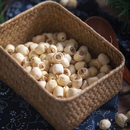  莲子粉的功效与作用之食疗法