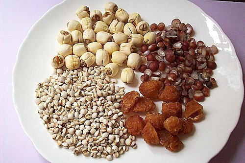  莲实美容羹的功效与作用及做法