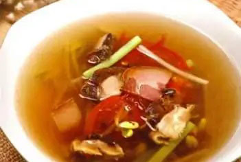  双菇鲫鱼汤的食疗方法