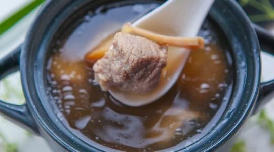  鸡骨草瘦肉汤的食疗制作方法