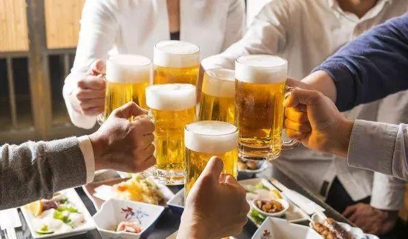 饮酒.jpg 饮酒.jpg