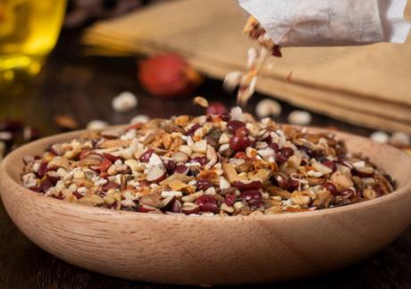 红豆薏米茶可以美容养颜 红豆薏米茶可以美容养颜