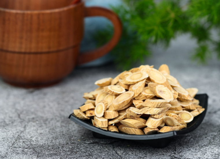 黄芪泡酒的副作用 黄芪泡酒的副作用