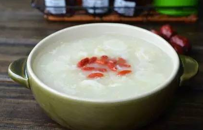  山药粥有哪些功效作用，怎么吃效果最好呢