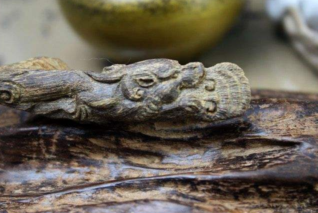 沉香木可以用来雕刻 沉香木可以用来雕刻