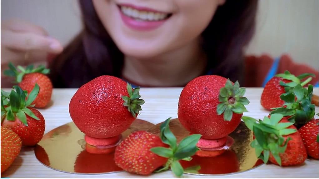 女人吃草莓好处和坏处有哪些？
