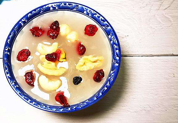  葛根对女性的胸部有保护作用，那么葛根粉可以丰胸吗？