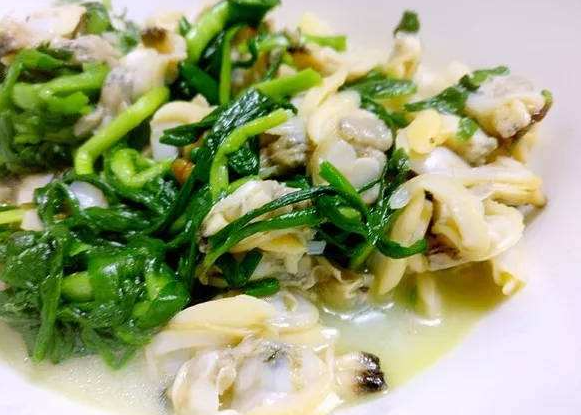 韭菜煮蛤肉 韭菜煮蛤肉