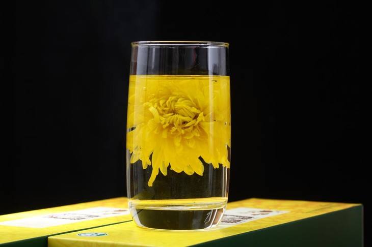  菊花茶的功效和作用是什么？原来还有这些