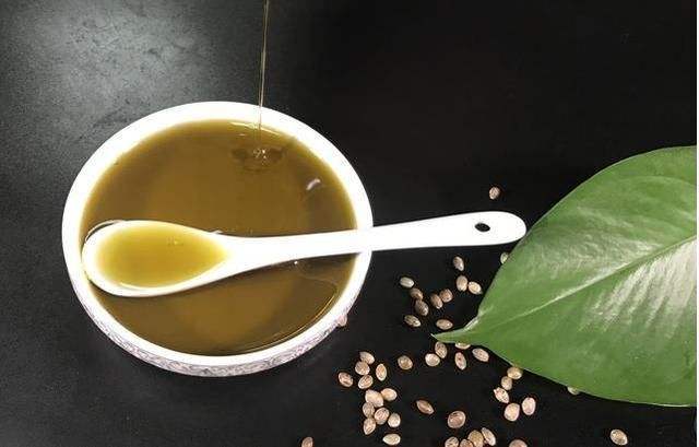 火麻油和蜂蜜改善便秘 火麻油和蜂蜜改善便秘