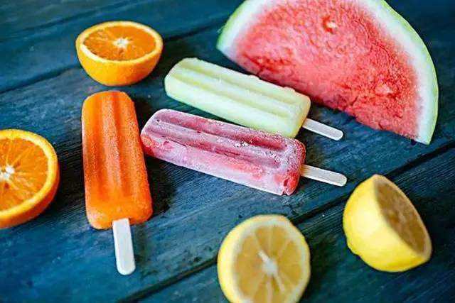 小暑时节少吃冷饮 小暑时节少吃冷饮