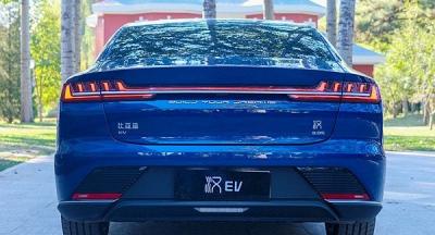 比亚迪EV是什么意思？比亚迪EV和DM-i哪个更保值