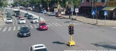 十字路口左转弯可以掉头吗-