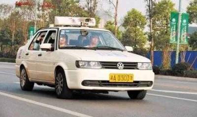 2023年c1驾照多少钱？现在驾校c1报名多少钱？