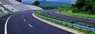 驾龄多少年可以上高速？高速几年驾龄可以上