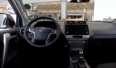 丰田霸道2022全新款价格图片，丰田霸道价格多少钱一辆