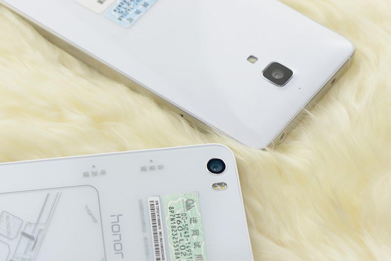 荣耀6 VS 小米4 华为荣耀6与小米4对比评测（详细全面）