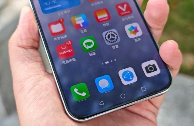 华为 nova13值得买吗？华为 nova13上手体验评测