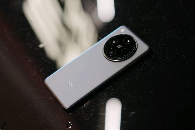 小米15和OPPO Find X8哪个好?OPPO Find X8和小米15全方位对比评测 小米15和OPPO Find X8哪个好?OPPO Find X8和小米15全方位对比评测